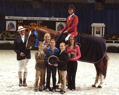 John French and Wesley owned by Joan Hasteltine Hunter Derby 2007 Washington International Photo Al Cook