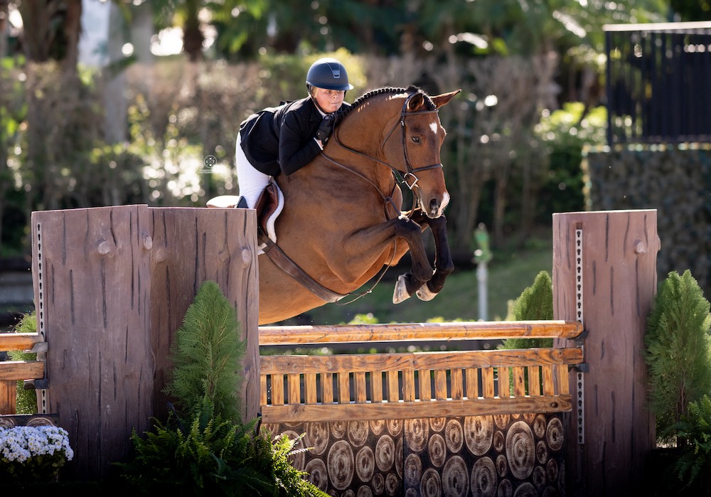 Violet Tatum and Beatrise, owned by Orphen Horses Champion Junior Hunter 3'6" 2023 Holiday Finale, Wellington, Florida Photo by Giana Terranova Photography